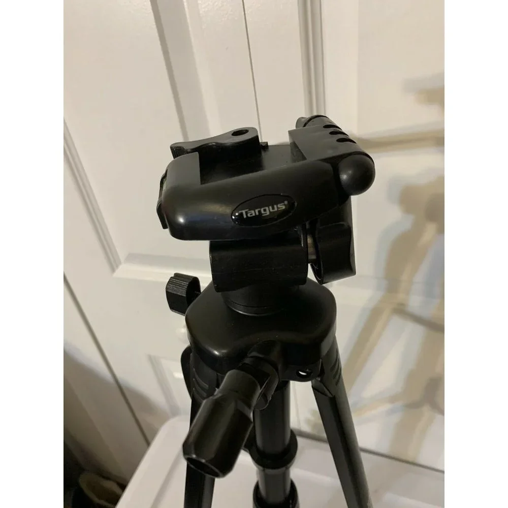Targus Tripod TGT-BK58T Black With Targus Zip Bag Black‎